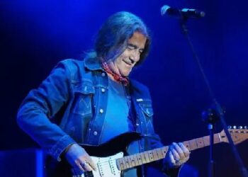 Pavia – Drupi al Fraschini per il “Da Piccola e Fragile” tour