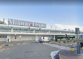 Milano – All’aeroporto con 20mila carte da gioco di contrabbando