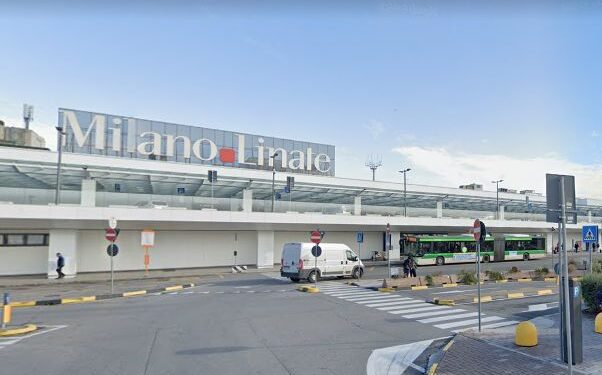 Milano – All’aeroporto con 20mila carte da gioco di contrabbando